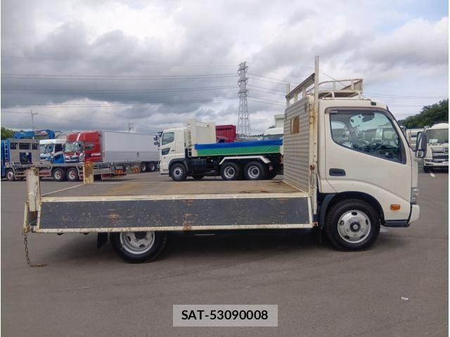 Hino DUTRO 2022-05 7961295-7