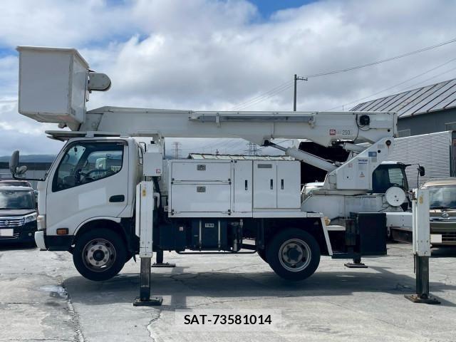 Hino DUTRO 2013-09 7961291-4
