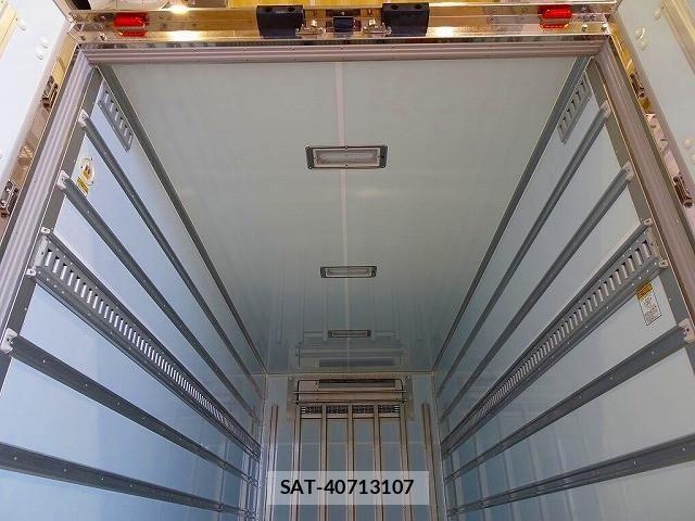 Hino DUTRO 2019-11 7961272-26