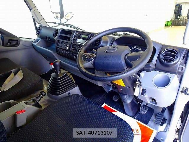 Hino DUTRO 2019-11 7961272-4