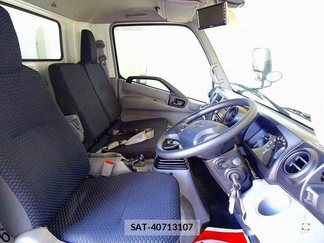 Hino DUTRO 2019-11 7961272-5