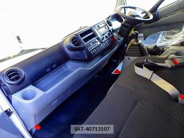 Hino DUTRO 2019-11 7961272-7