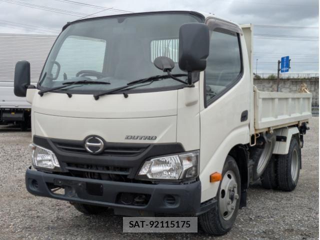 Hino DUTRO 2018-05 7961299-0