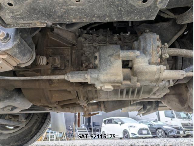 Hino DUTRO 2018-05 7961299-17