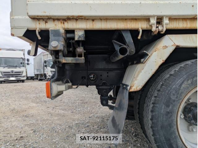 Hino DUTRO 2018-05 7961299-19