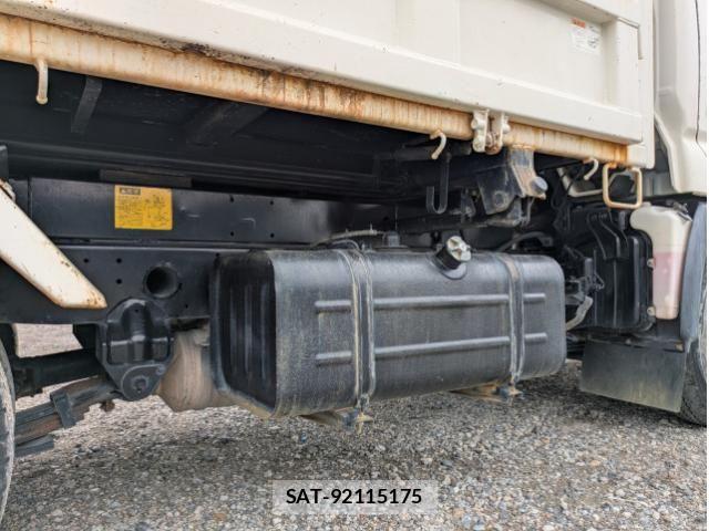 Hino DUTRO 2018-05 7961299-21