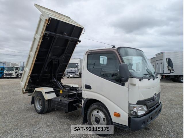 Hino DUTRO 2018-05 7961299-22
