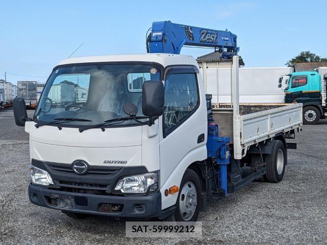 Hino DUTRO 2018-05 7961287-0