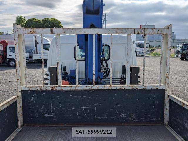 Hino DUTRO 2018-05 7961287-12