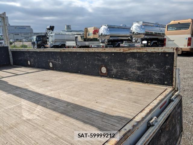 Hino DUTRO 2018-05 7961287-14