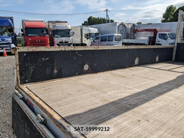 Hino DUTRO 2018-05 7961287-15