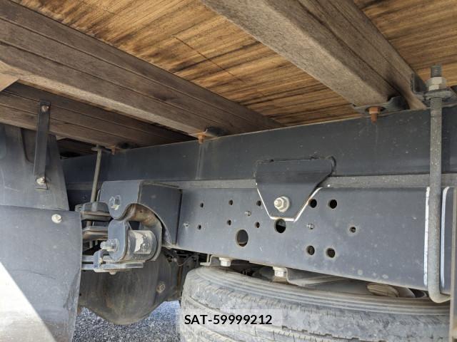Hino DUTRO 2018-05 7961287-18