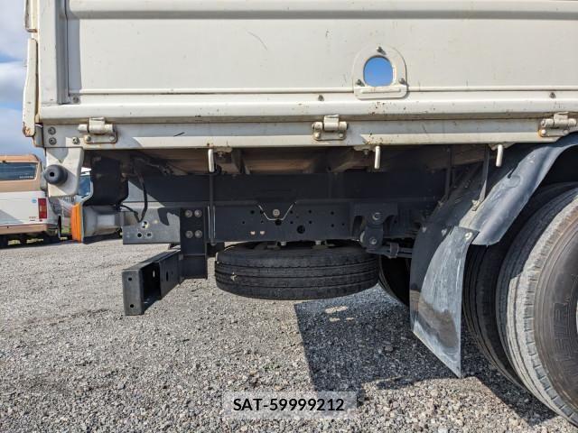 Hino DUTRO 2018-05 7961287-27