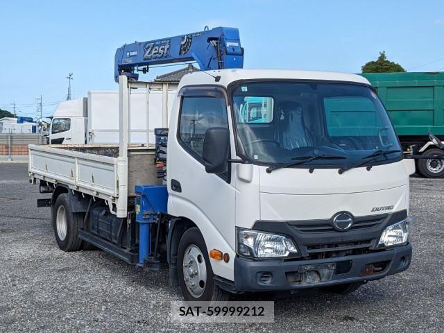 Hino DUTRO 2018-05 7961287-2