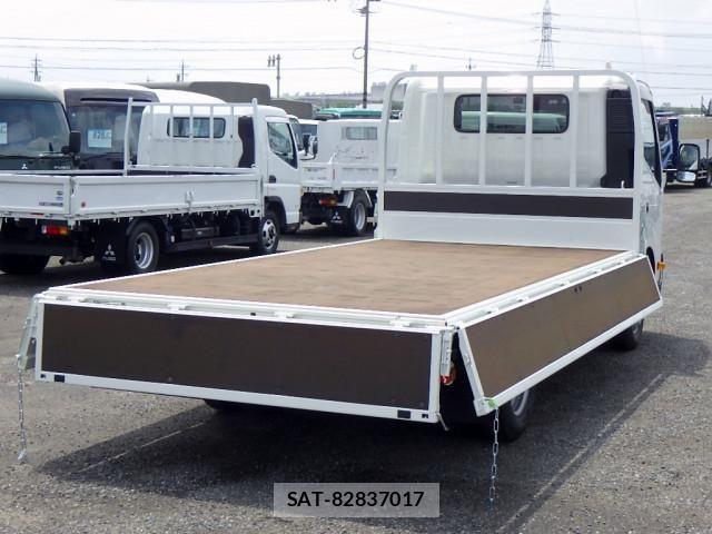 Hino DUTRO 2025-12 7961279-27