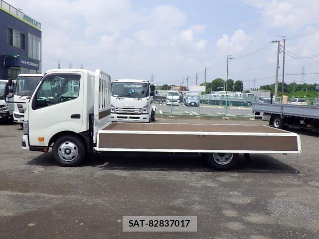 Hino DUTRO 2025-12 7961279-7