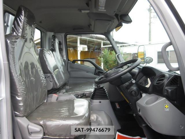 Hino DUTRO 2022-03 7961266-10