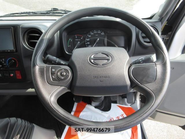 Hino DUTRO 2022-03 7961266-11