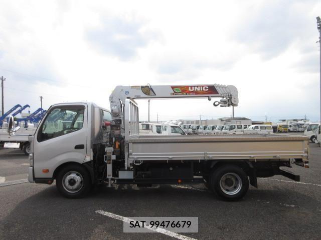 Hino DUTRO 2022-03 7961266-2