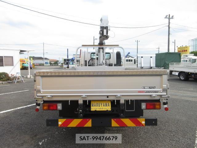 Hino DUTRO 2022-03 7961266-3