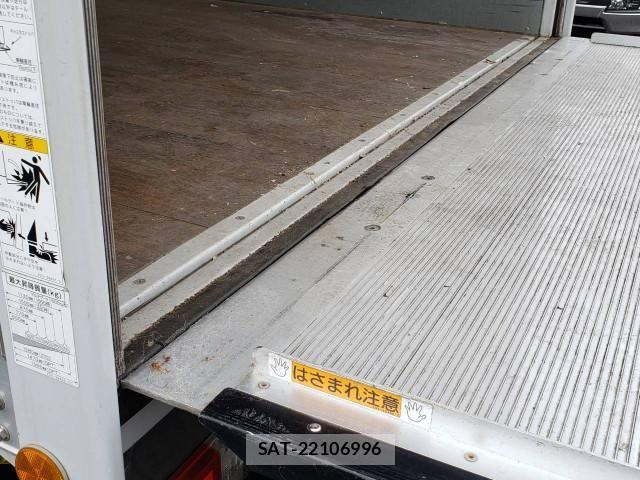 Hino DUTRO 2022-05 7961274-16