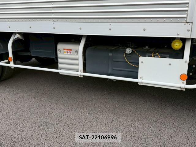 Hino DUTRO 2022-05 7961274-27