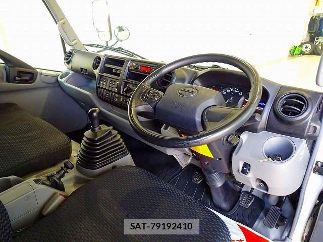 Hino DUTRO 2022-03 7961278-4