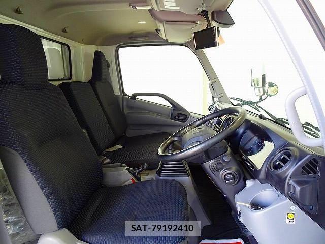 Hino DUTRO 2022-03 7961278-5