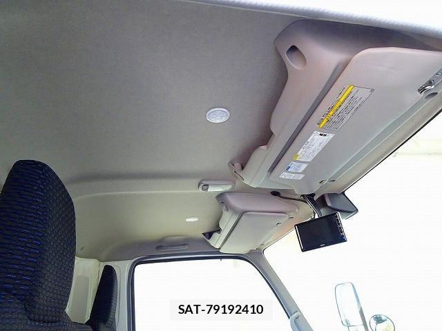Hino DUTRO 2022-03 7961278-6