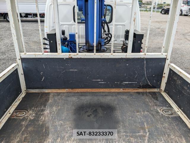 Hino DUTRO 2018-05 7961286-15