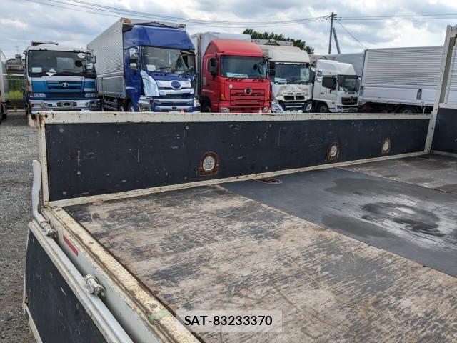 Hino DUTRO 2018-05 7961286-19