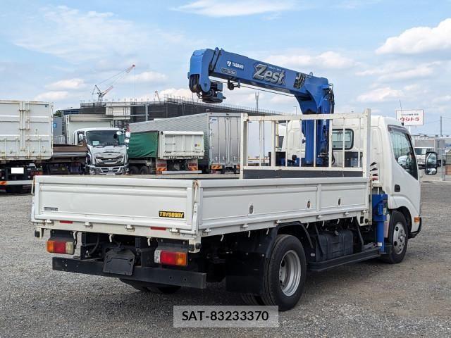 Hino DUTRO 2018-05 7961286-3