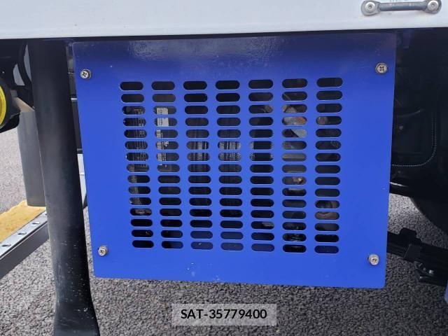 Hino DUTRO 2020-05 7961282-27