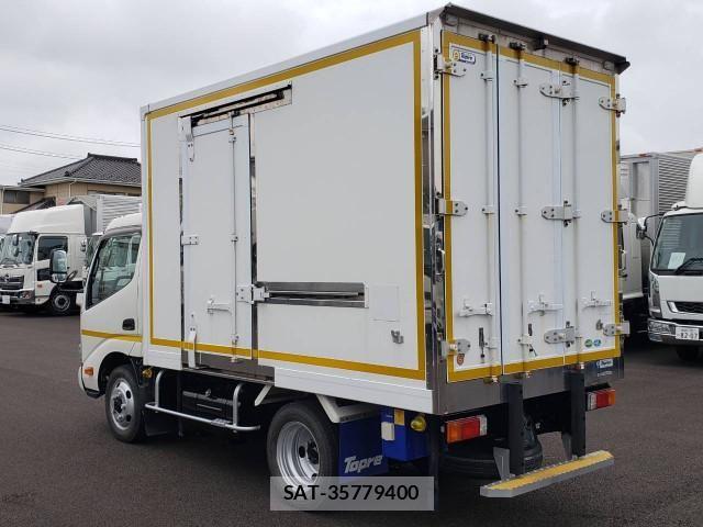 Hino DUTRO 2020-05 7961282-5