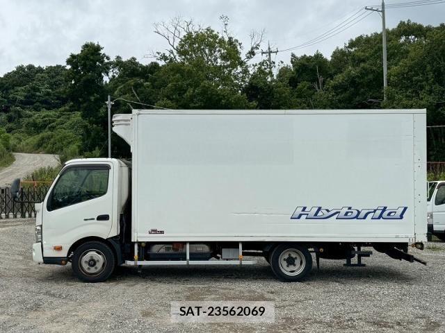 Hino DUTRO 2013-11 7961314-2