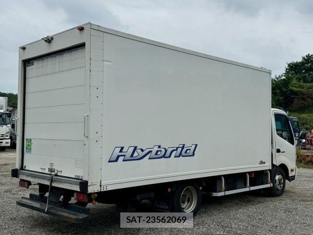 Hino DUTRO 2013-11 7961314-5