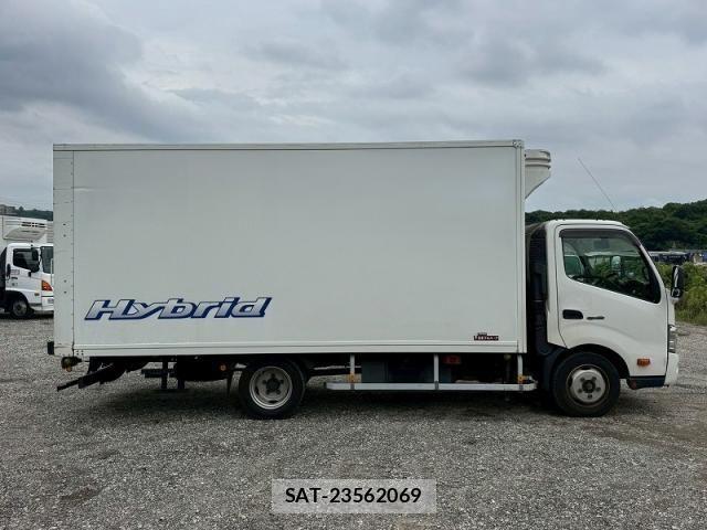 Hino DUTRO 2013-11 7961314-6