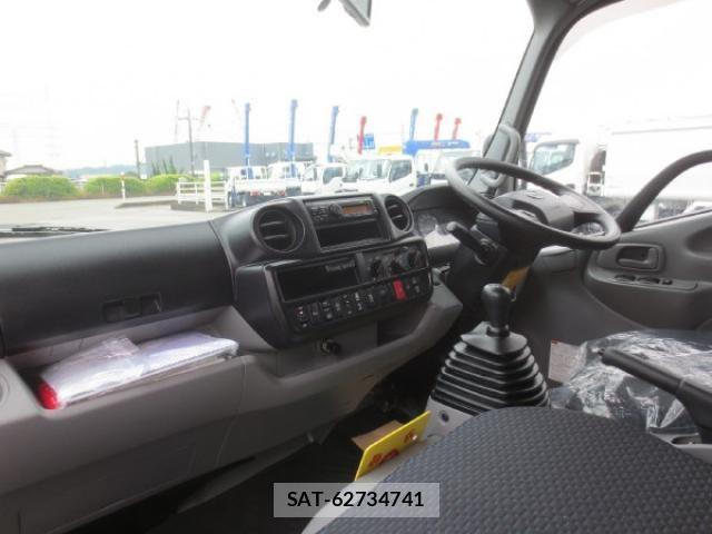 Hino DUTRO 2022-01 7961283-14