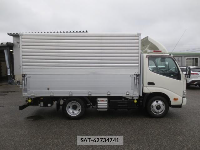 Hino DUTRO 2022-01 7961283-7