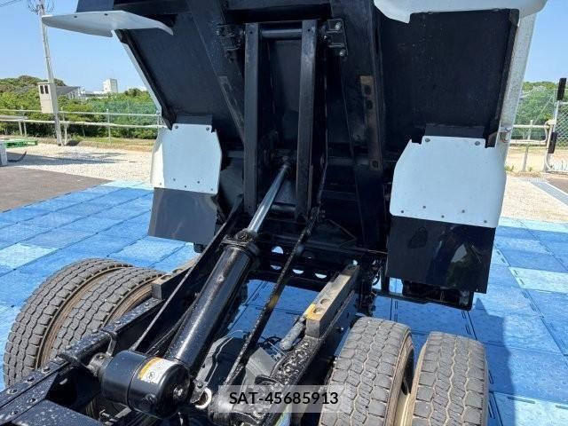 Hino DUTRO 2020-12 7961297-14