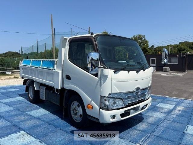 Hino DUTRO 2020-12 7961297-1