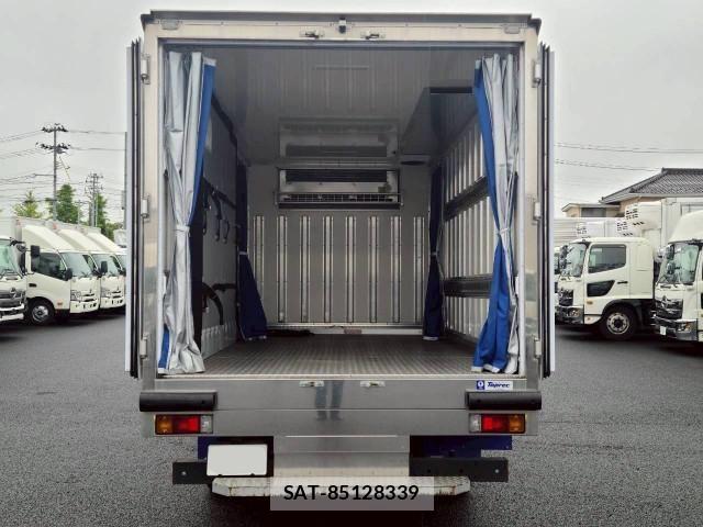 Hino DUTRO 2022-06 7961271-17