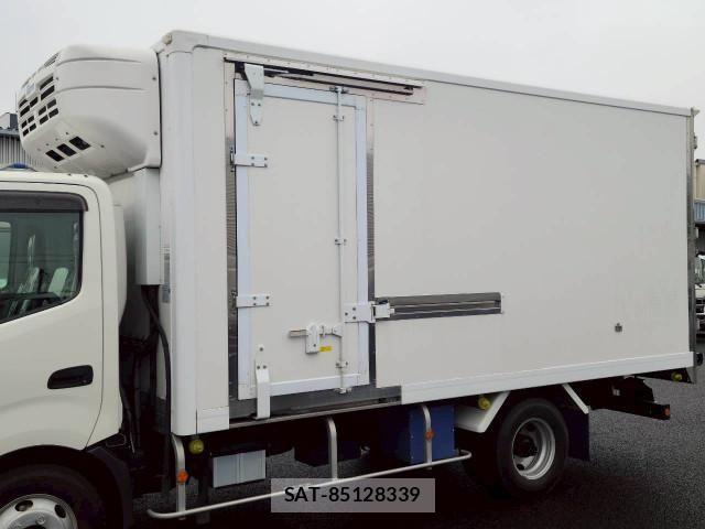 Hino DUTRO 2022-06 7961271-6