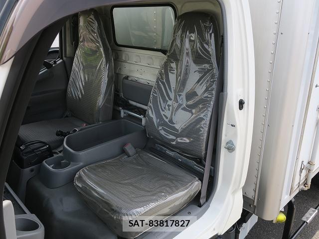 Hino DUTRO 2018-12 7961310-21