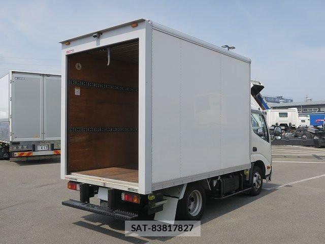 Hino DUTRO 2018-12 7961310-5