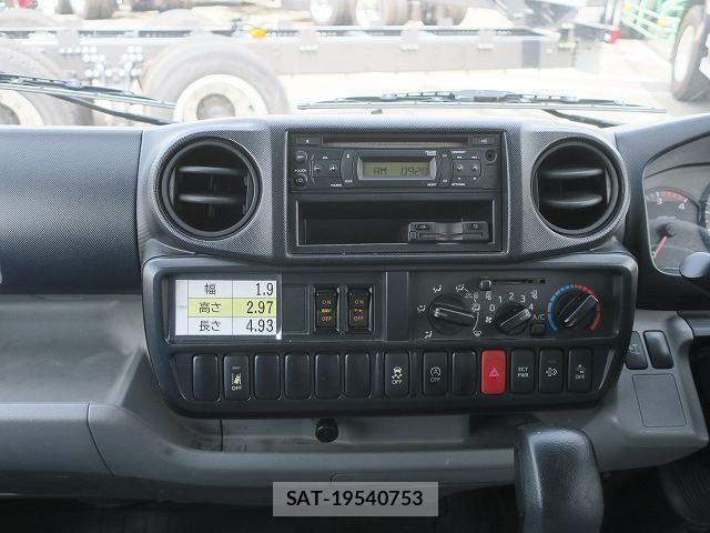 Hino DUTRO 2018-12 7961312-14