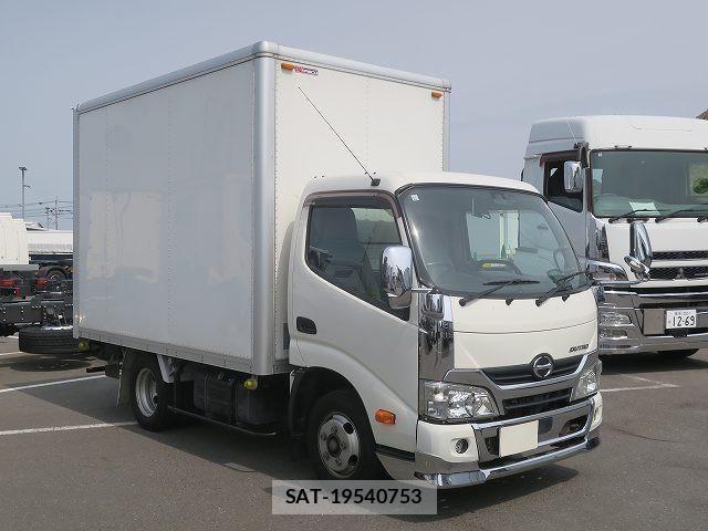 Hino DUTRO 2018-12 7961312-1