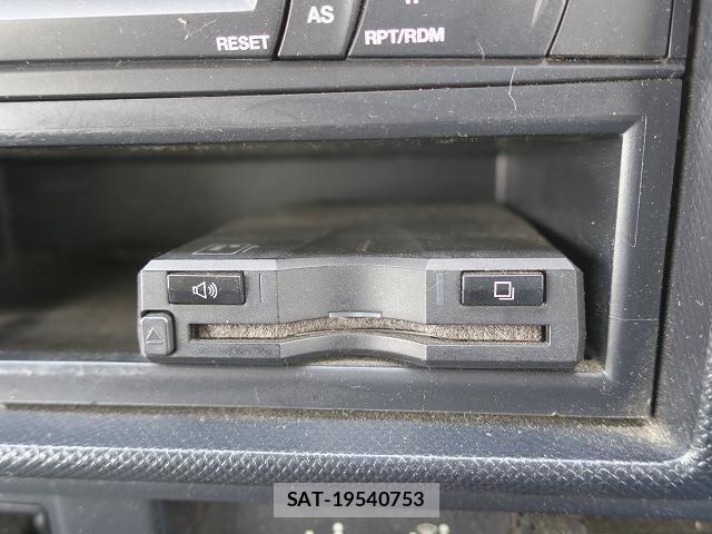 Hino DUTRO 2018-12 7961312-19