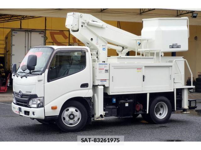 Hino DUTRO 2018-03 7961294-0