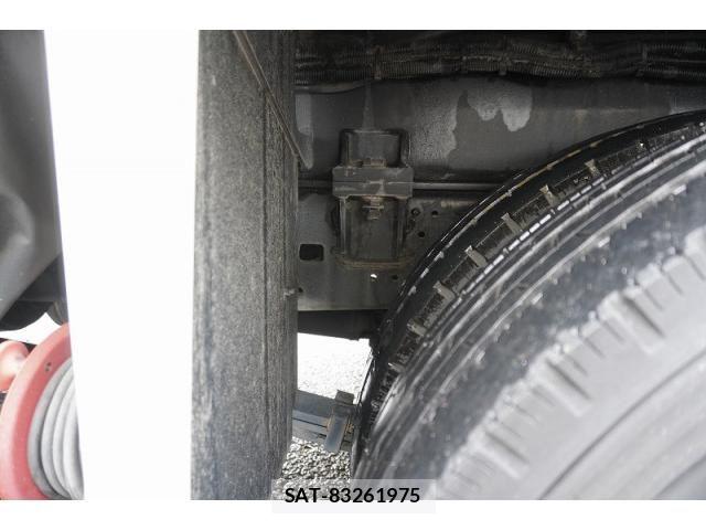 Hino DUTRO 2018-03 7961294-10